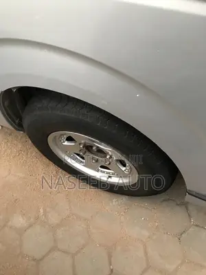 Toyota HiAce 2011 Silver