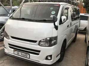 Toyota HiAce 2010 White