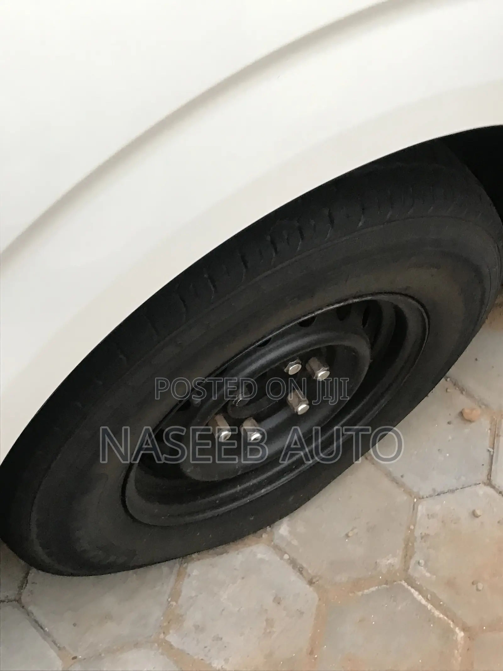 Toyota HiAce 2010 White
