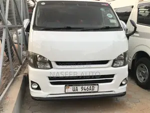 Toyota HiAce 2010 White
