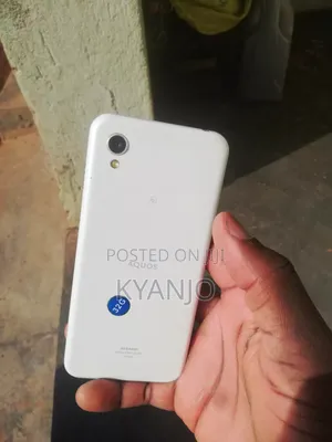 Sharp Aquos Sense 2 SHV43 32 GB White