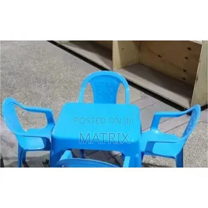 Plastic Reading Kids Table and 4 Seater