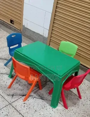 Plastic Kids Table and 4 Chairs