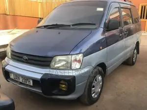 Toyota TownAce Noah 2000 Blue