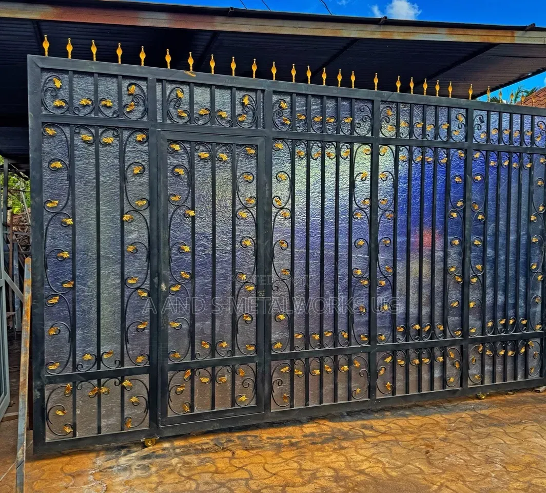 Sliding Gate