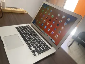 Laptop Apple MacBook Air 4GB Intel Core i5 HDD 128GB