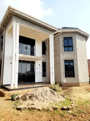5bdrm House in Division A for sale