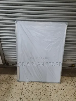 Darwin Hanging 90×120cm Magnetic White Boards White Boards
