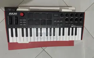 Akai MPK Em3 Mini Plus