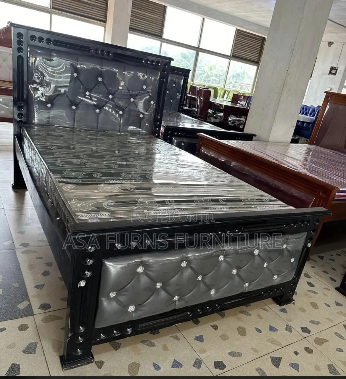 Kaliba Bed in Black (5by6)