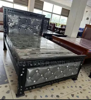 Kaliba Bed in Black (5by6)