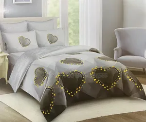 Modern Geometric Heart Bedding Se