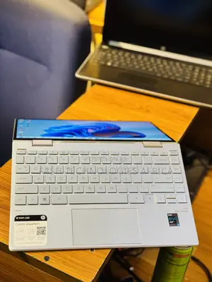 New Laptop HP Envy X360 8GB Intel Core i7 SSD 512GB