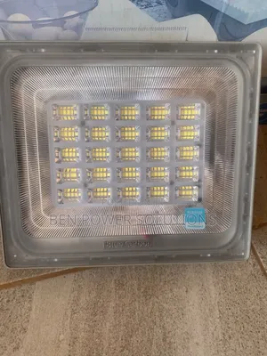 3.0/200w Wawa Solar Floodlight