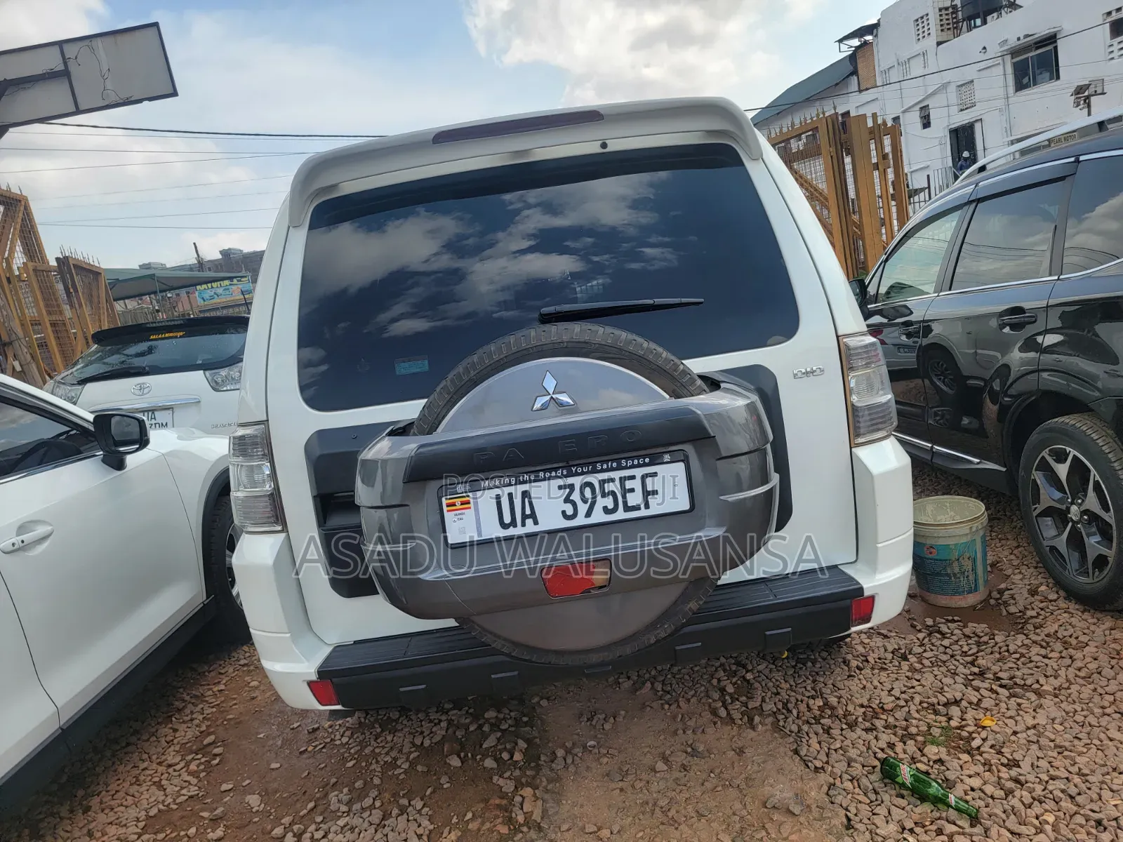 Mitsubishi Pajero 3.2 Di-Dc GLS 2012 White