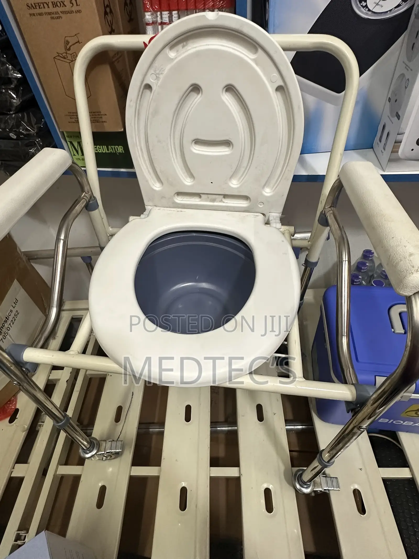 Commode Wheel Chair