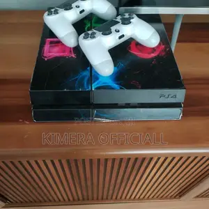 Ps4 Standard Chipped Console, 2 Controllers Many Games