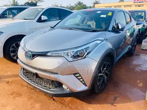 Toyota C-HR 2018 Silver