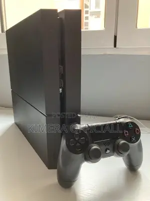 Sony Playstation 4 Chipped Bundle With 2 Pads and Games