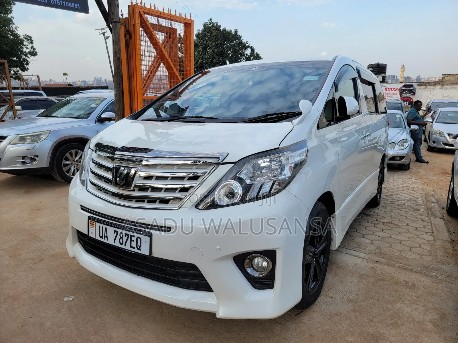 Toyota Alphard 2014 White