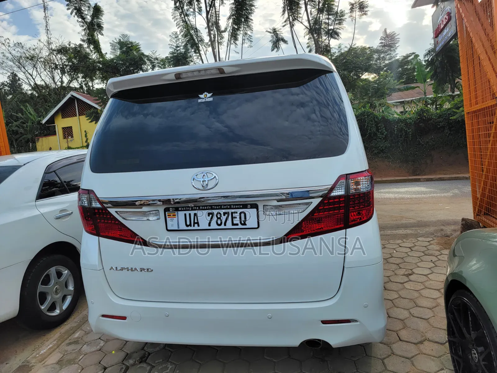 Toyota Alphard 2014 White