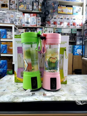 Portable and Rechargeable Battery Juice Blender