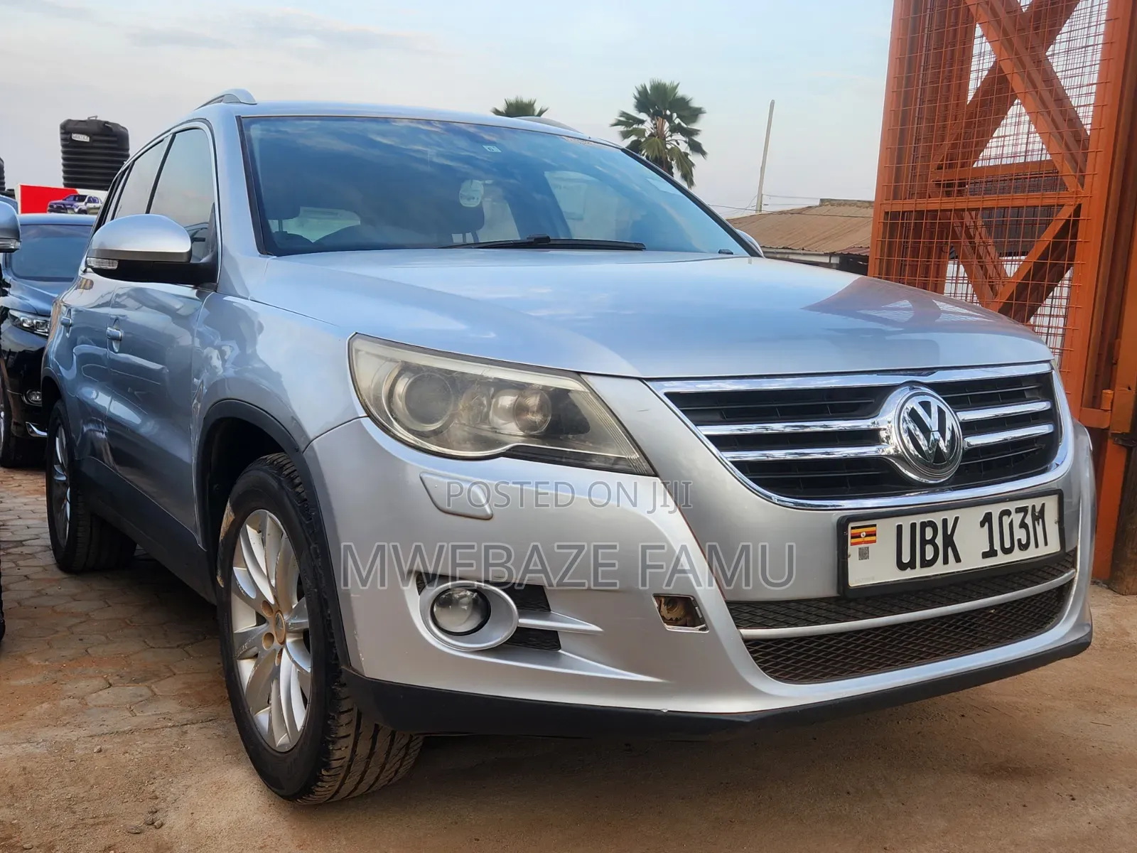 Volkswagen Tiguan 2010 Silver