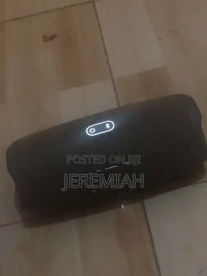 JBL Charge 5