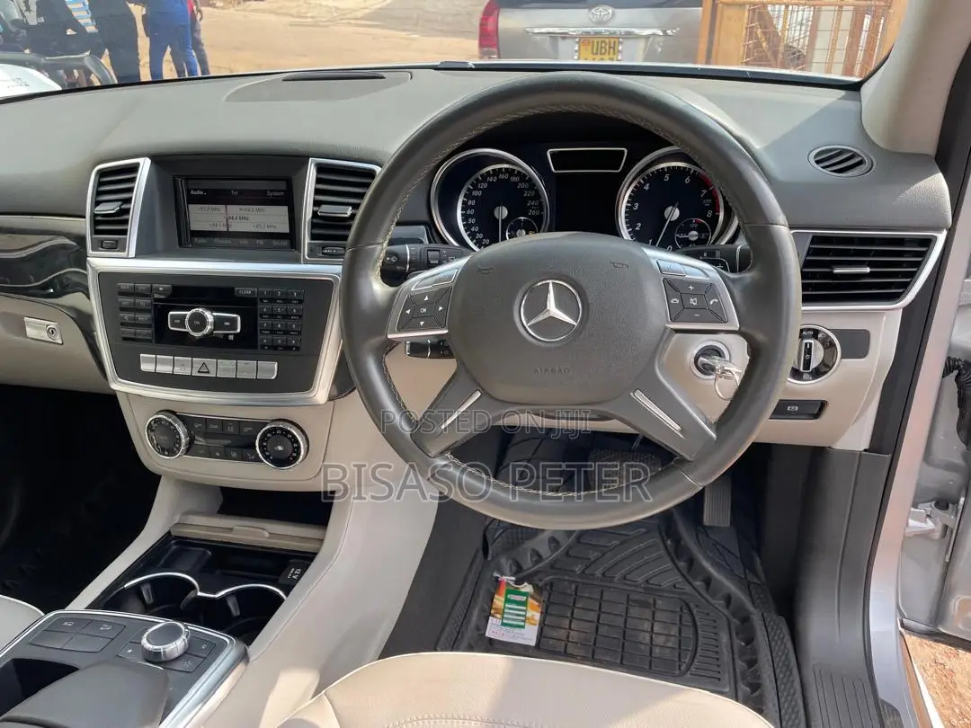 Mercedes-Benz M Class 2013 Silver