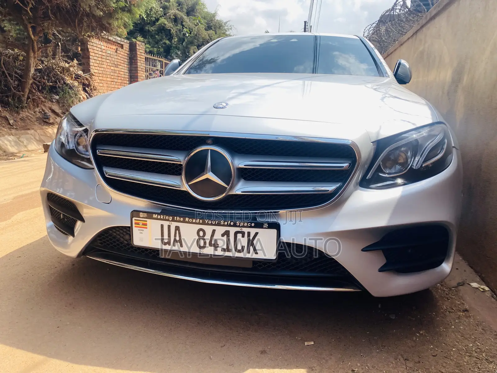 Mercedes-Benz E200 2016 Silver