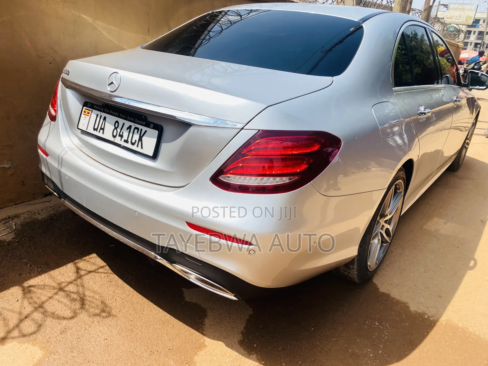 Mercedes-Benz E200 2016 Silver