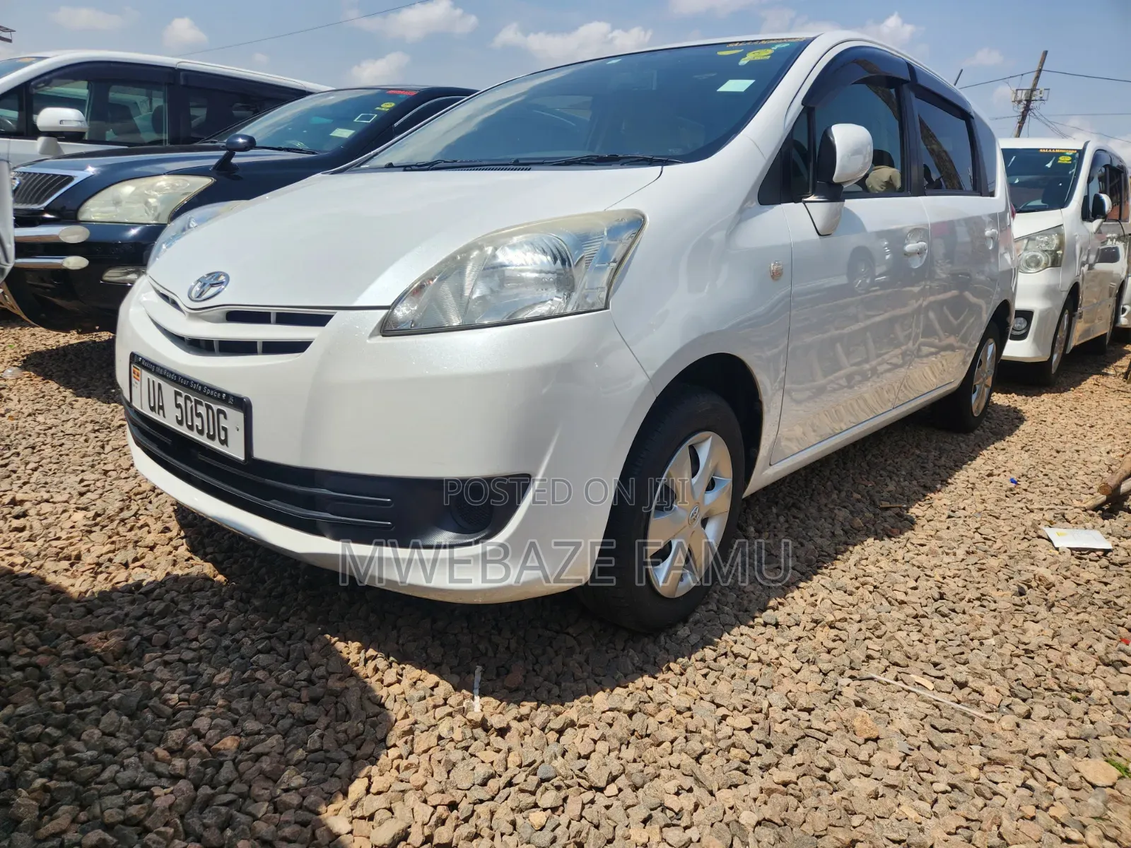 Toyota Passo Sette 2012 White