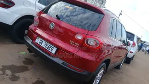 Volkswagen Tiguan 2014 Red