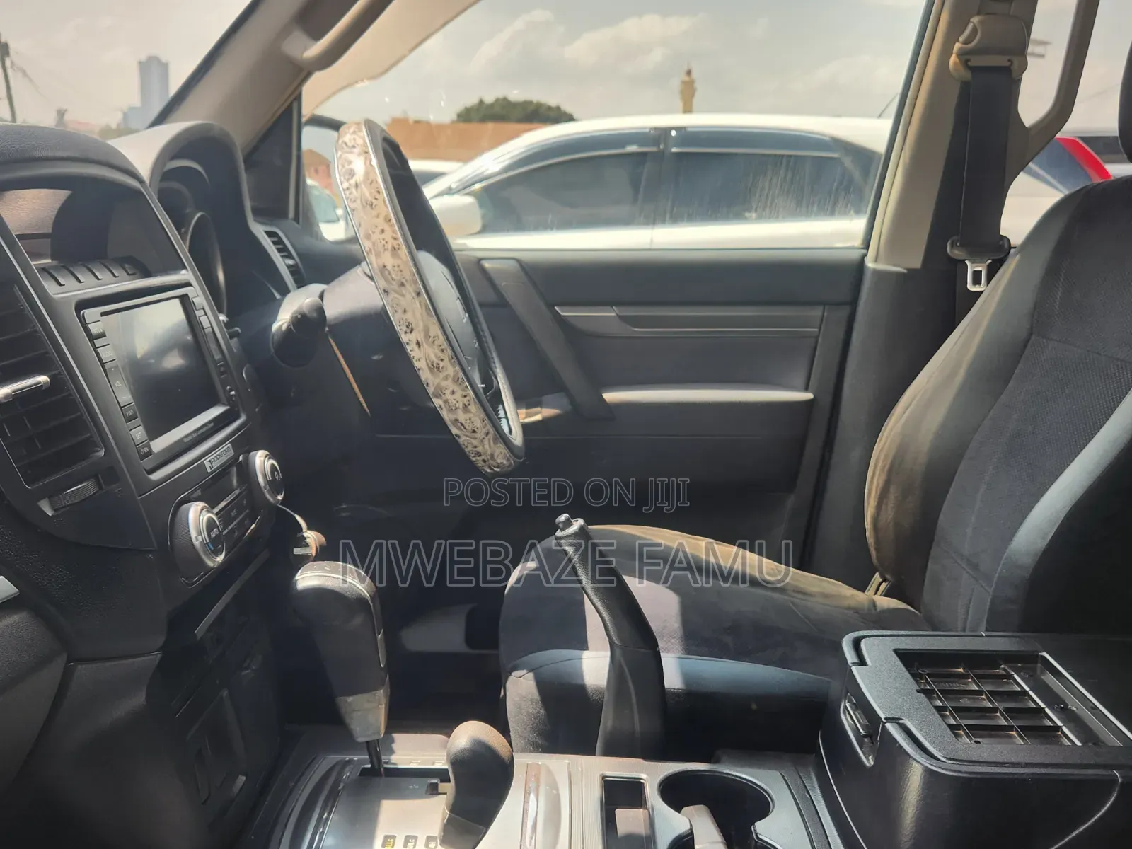 Mitsubishi Pajero 2010