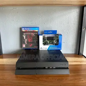 Ps4 Standard Chipped System With 2 Pads Ready to Play