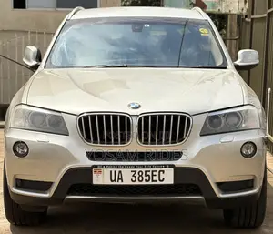 BMW X3 xDrive28i 4dr SUV AWD (2.0L 4cyl Turbo 8A) 2014 Gold