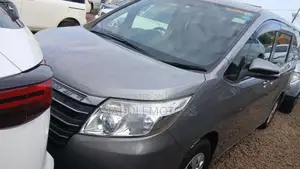 Toyota Noah 2015 Gray