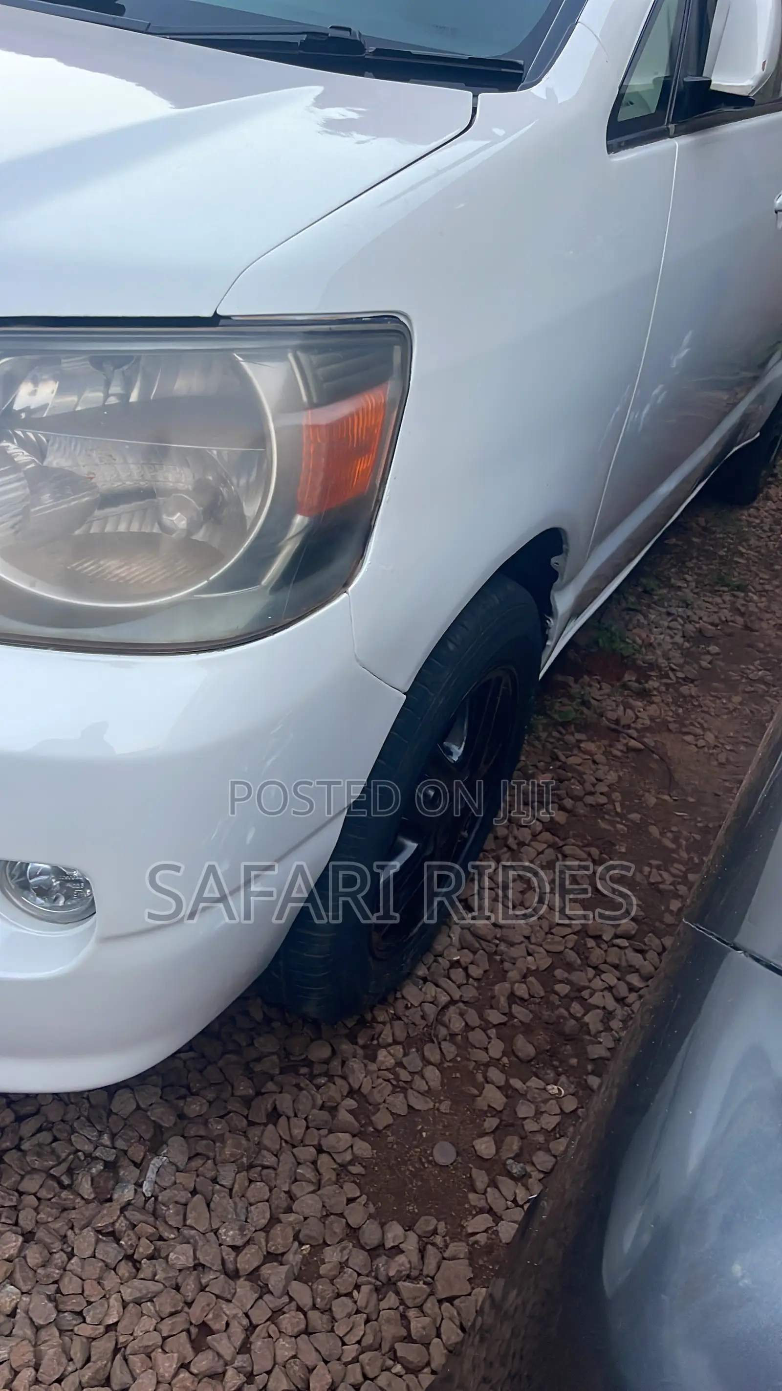 Toyota Noah 2005 White
