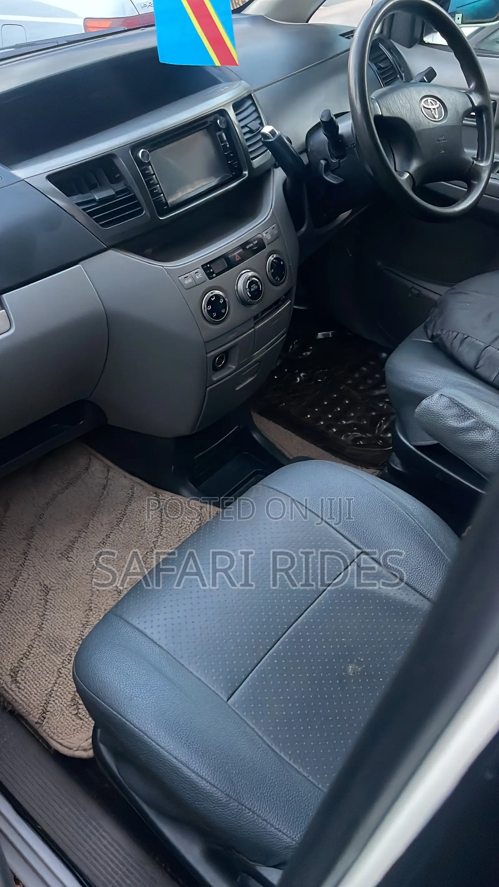 Toyota Noah 2005 White