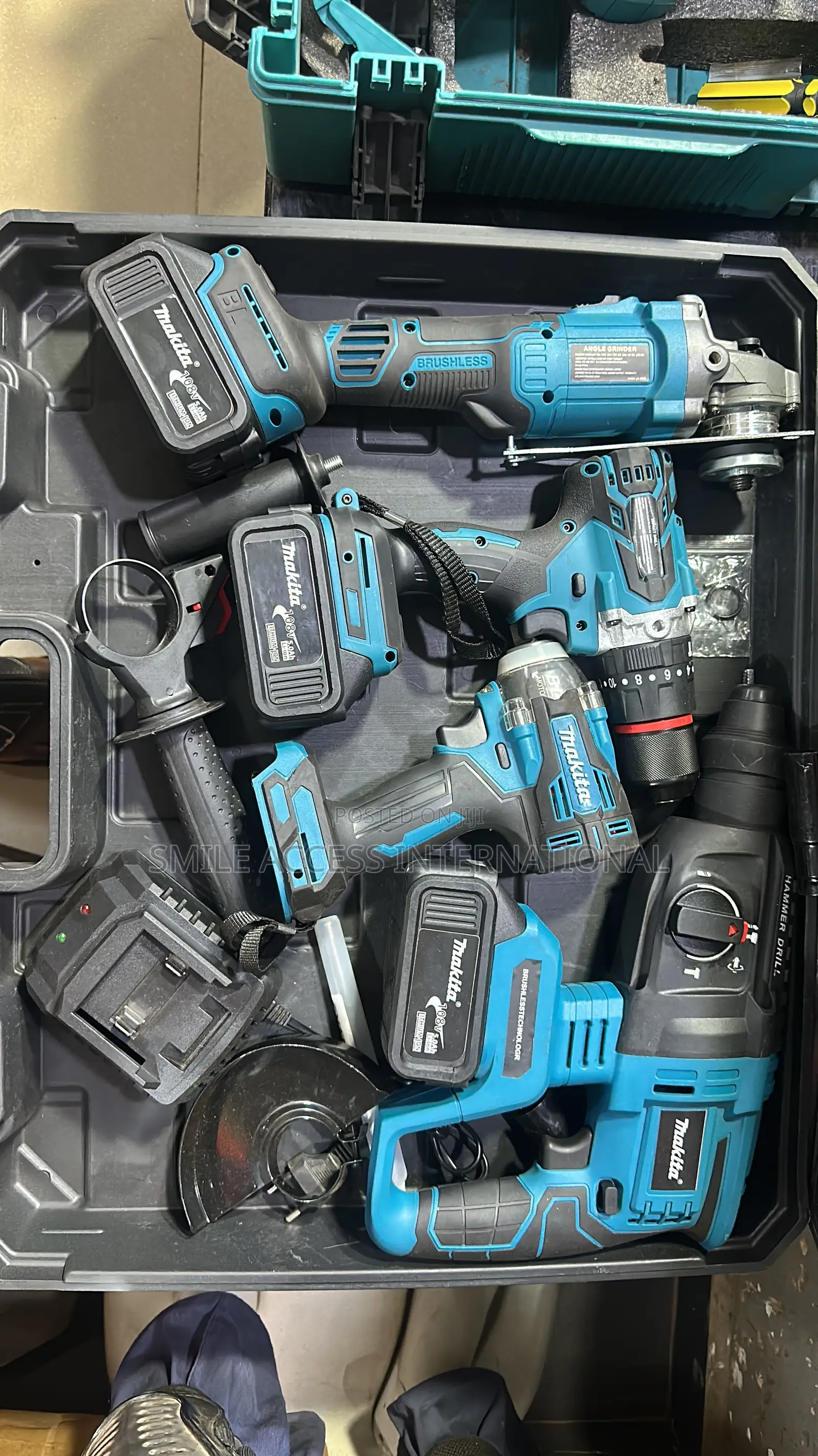 Complete Tool 4 in 1