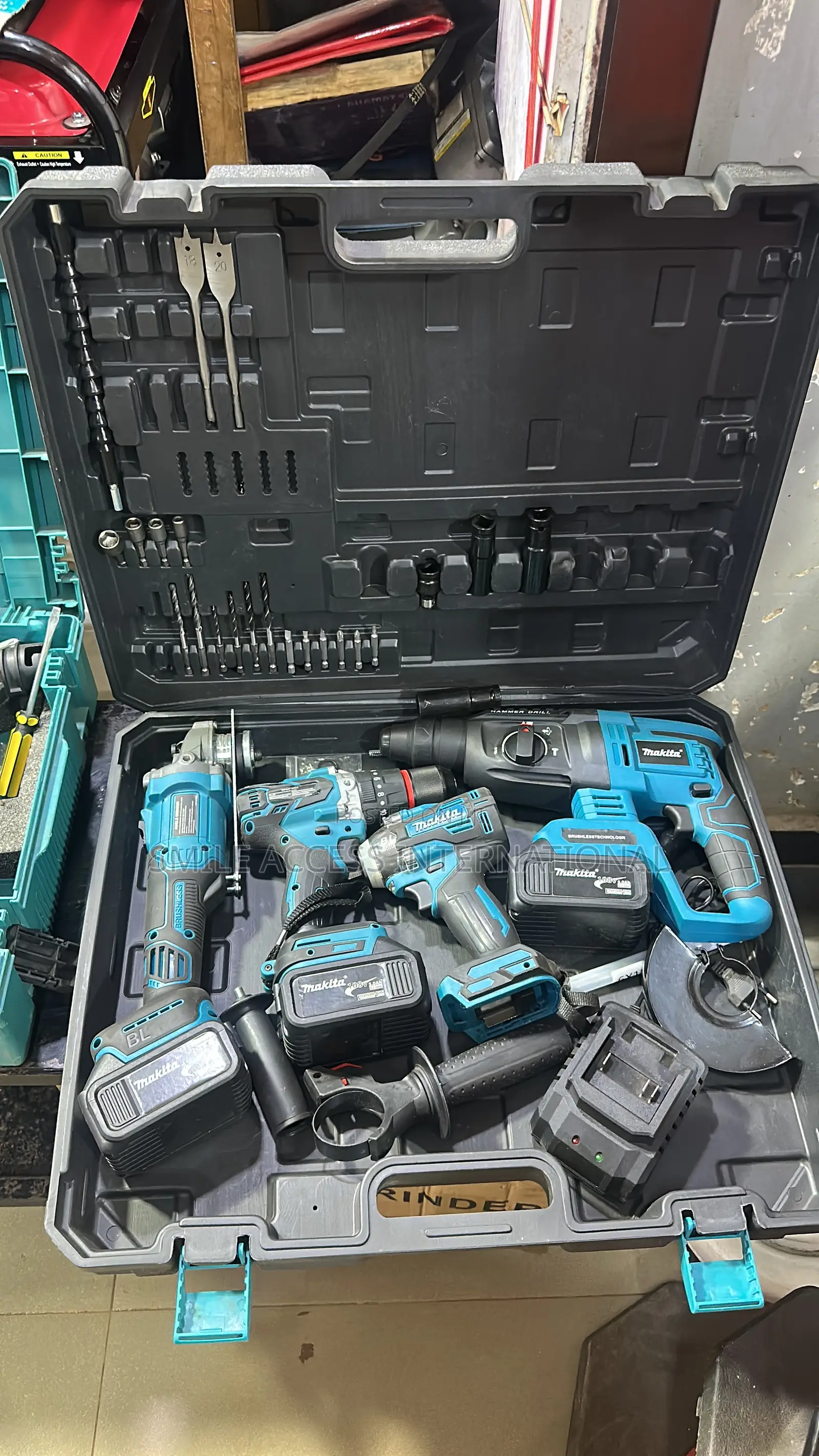 Complete Tool 4 in 1
