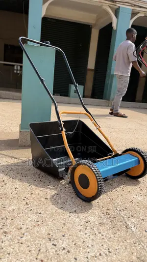 Manual Lawn Mowers