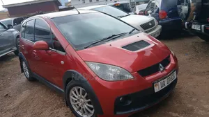 Mitsubishi Colt 2018 Red