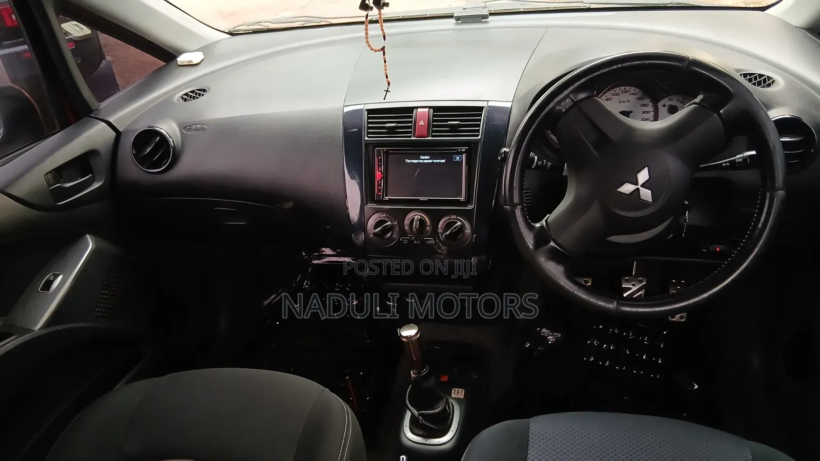 Mitsubishi Colt 2018 Red