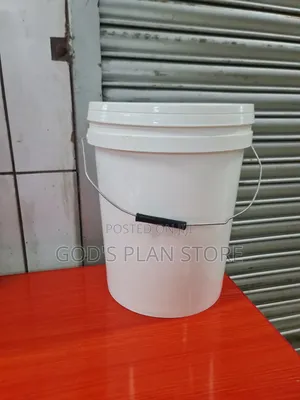 Multiple Locks Plastic Empty Paint Buckets 20litres