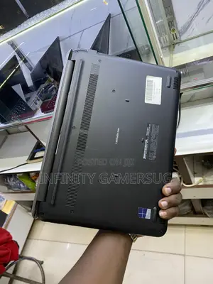 Laptop Dell Latitude 13 3380 4GB Intel Core i3 SSD 128GB