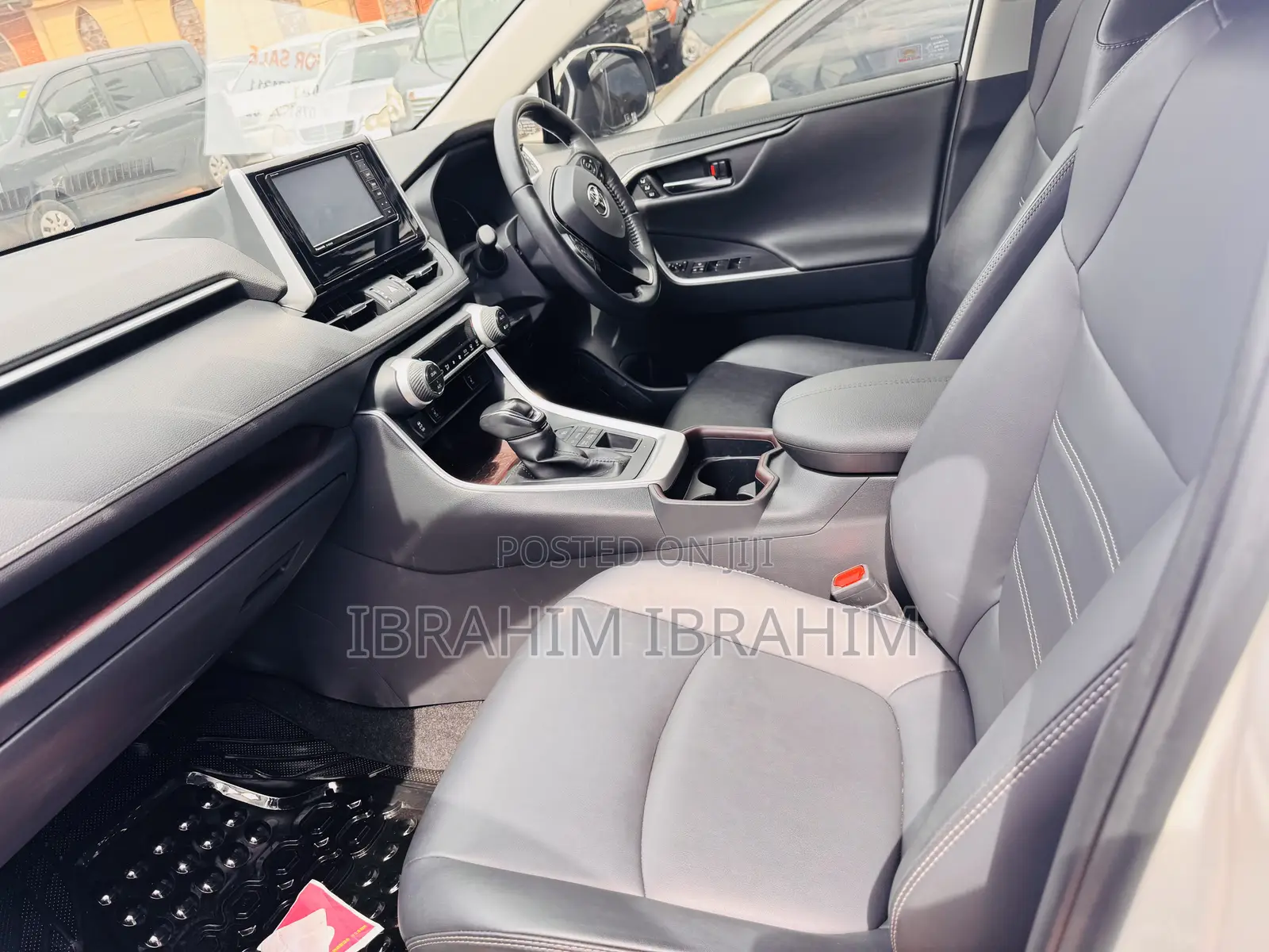 Toyota RAV4 2019 White