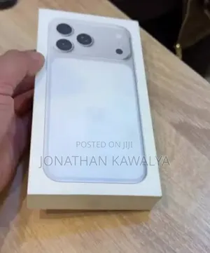 New Apple iPhone 17 Pro Max 512 GB White