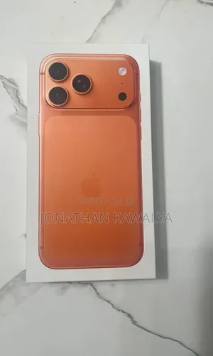 New Apple iPhone 17 Pro Max 256 GB Gold