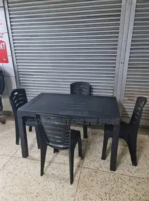 Hotel Bar Restaurant Plastic Table and Chairs Plastic Table and Chairs